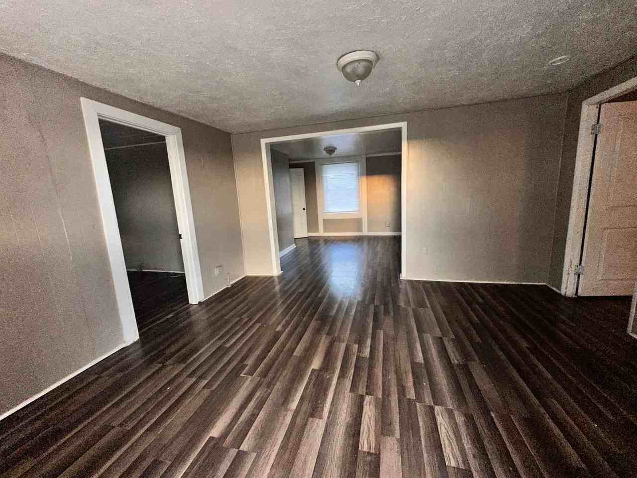 201 N 8th St - Photo 4 of 18