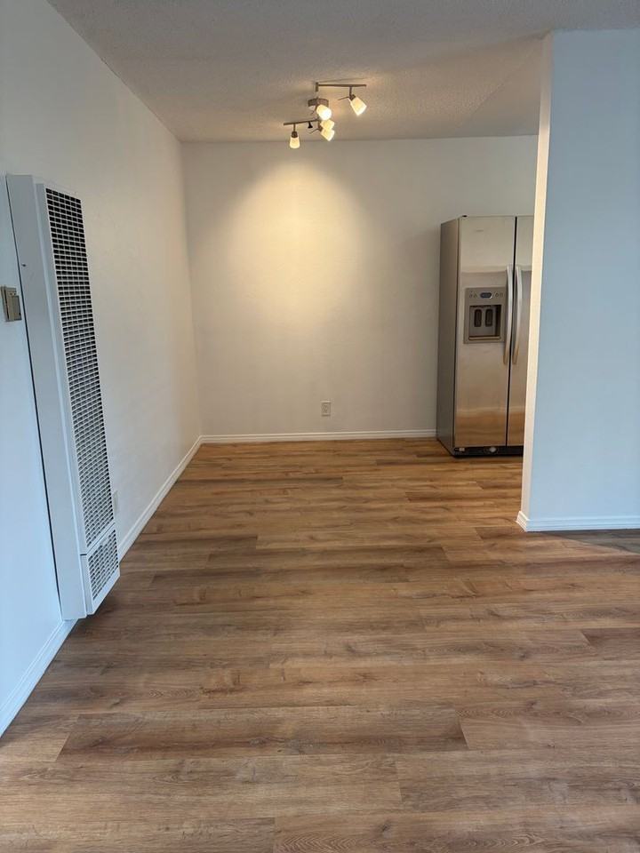 534 Santa Clara Ave - Photo 4 of 6