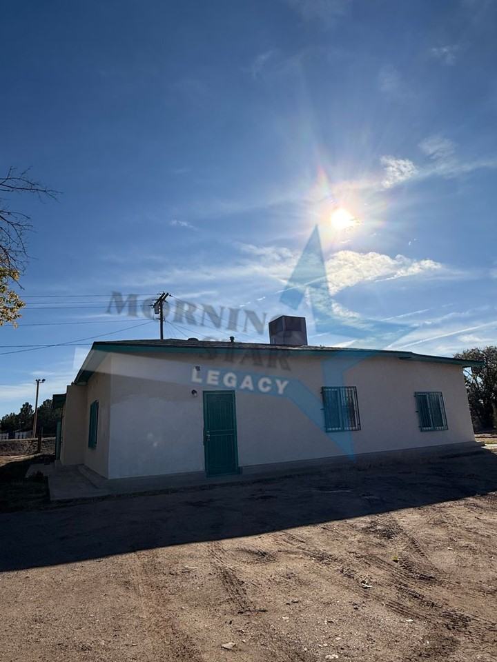 1253 2nd St - Photo 2 of 26