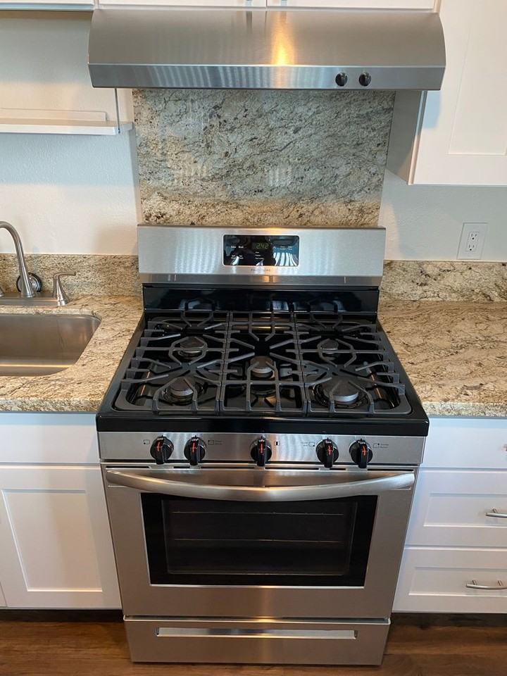 188 Hale St #1D - Photo 2 of 6