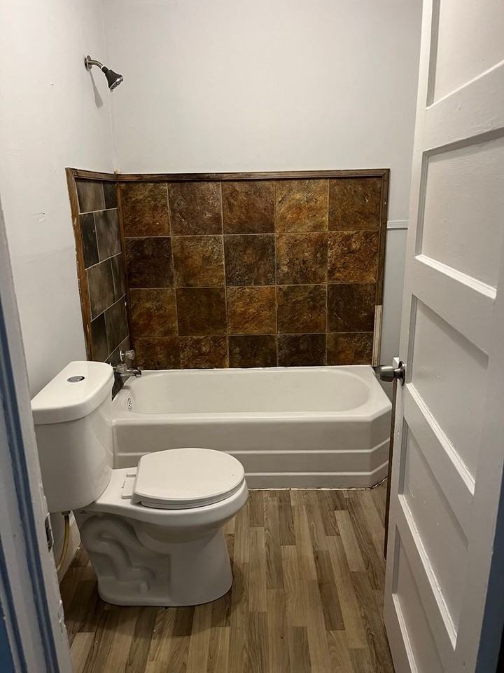 105 S Elm Ave - Photo 4 of 4