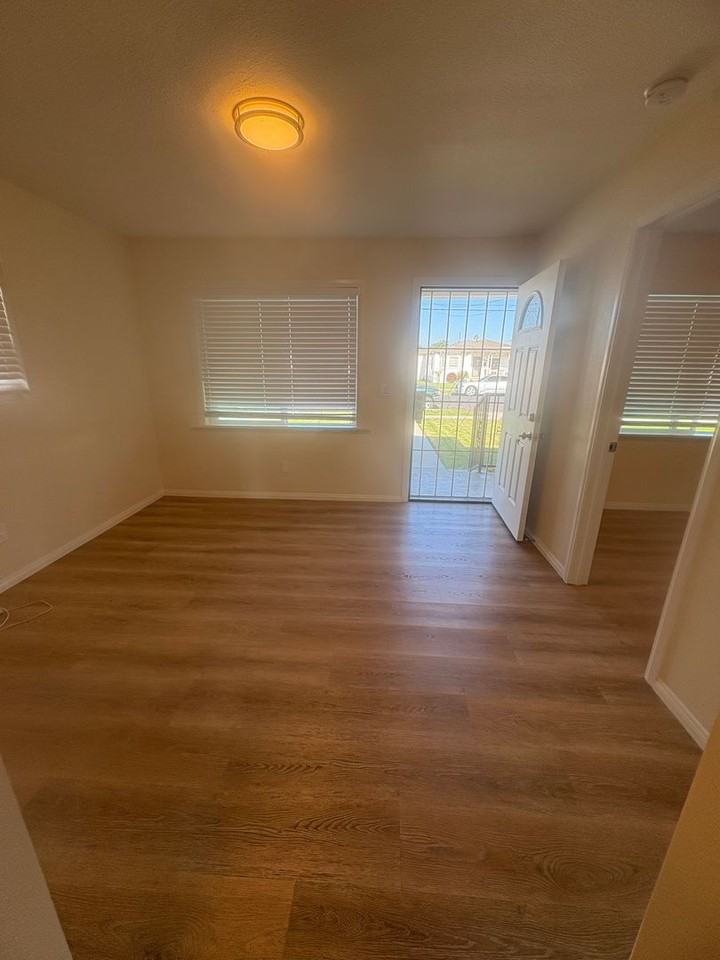 232-248 Wolff Street - Photo 3 of 18