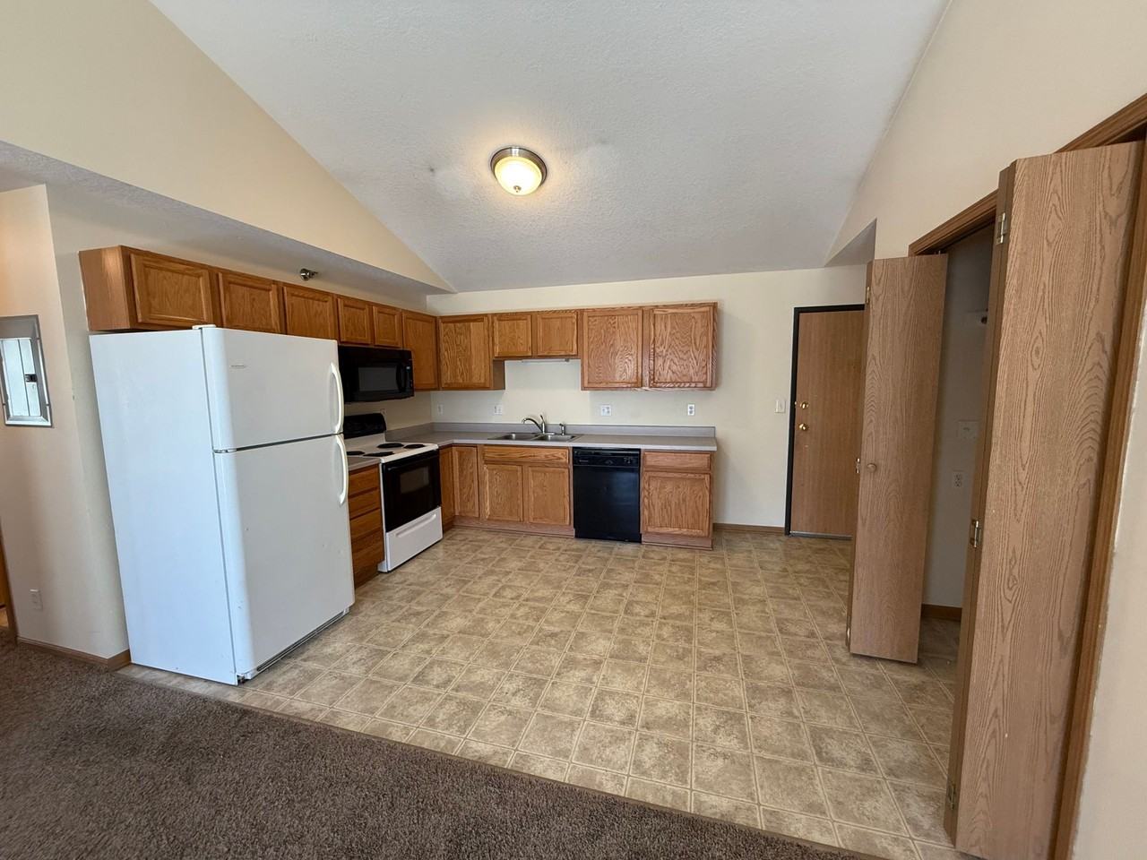 219 Crystal St - Photo 2 of 50