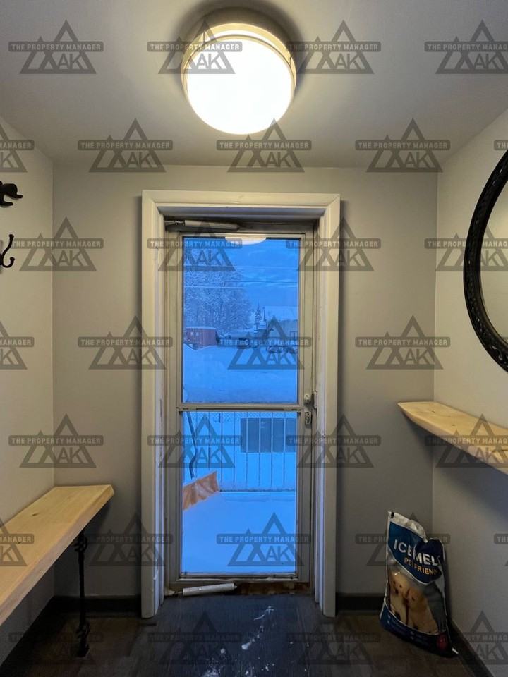 827 15th Ave - Photo 3 of 21