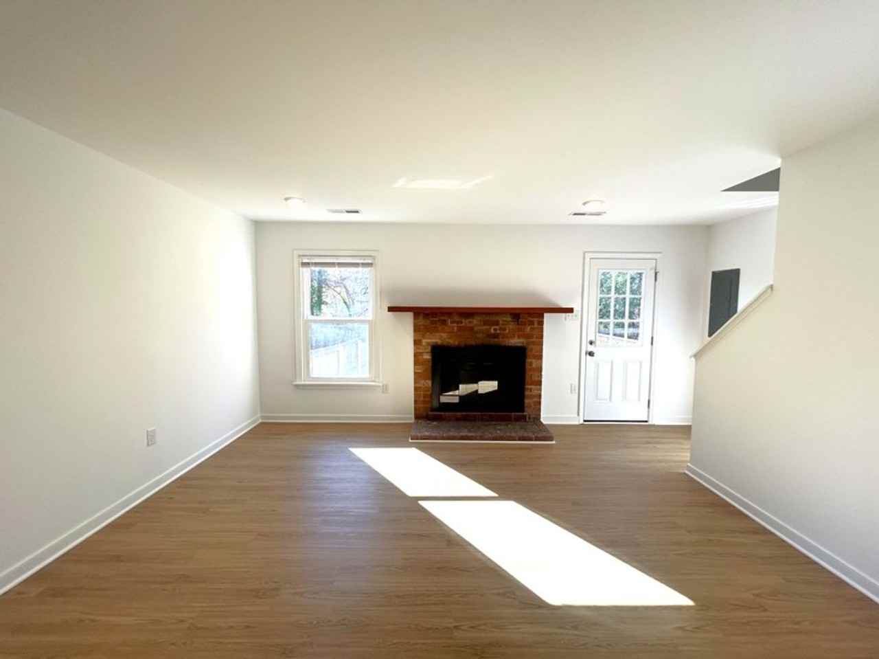 9810 Union Jack Pl - Photo 3 of 10