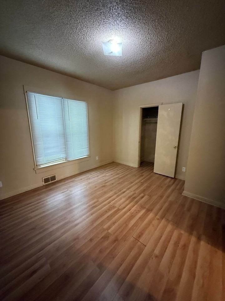 1310 3rd Ave N - Photo 6 of 7