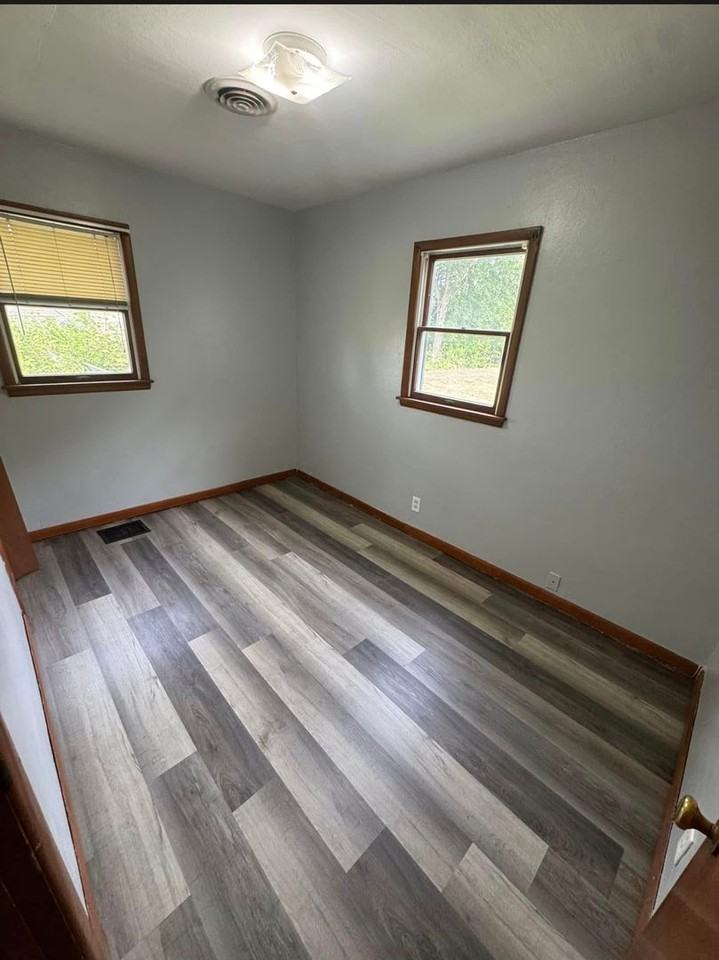 22792 Kansas Ave - Photo 7 of 10