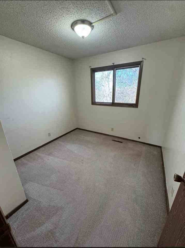 741 Westridge Rd - Photo 2 of 8