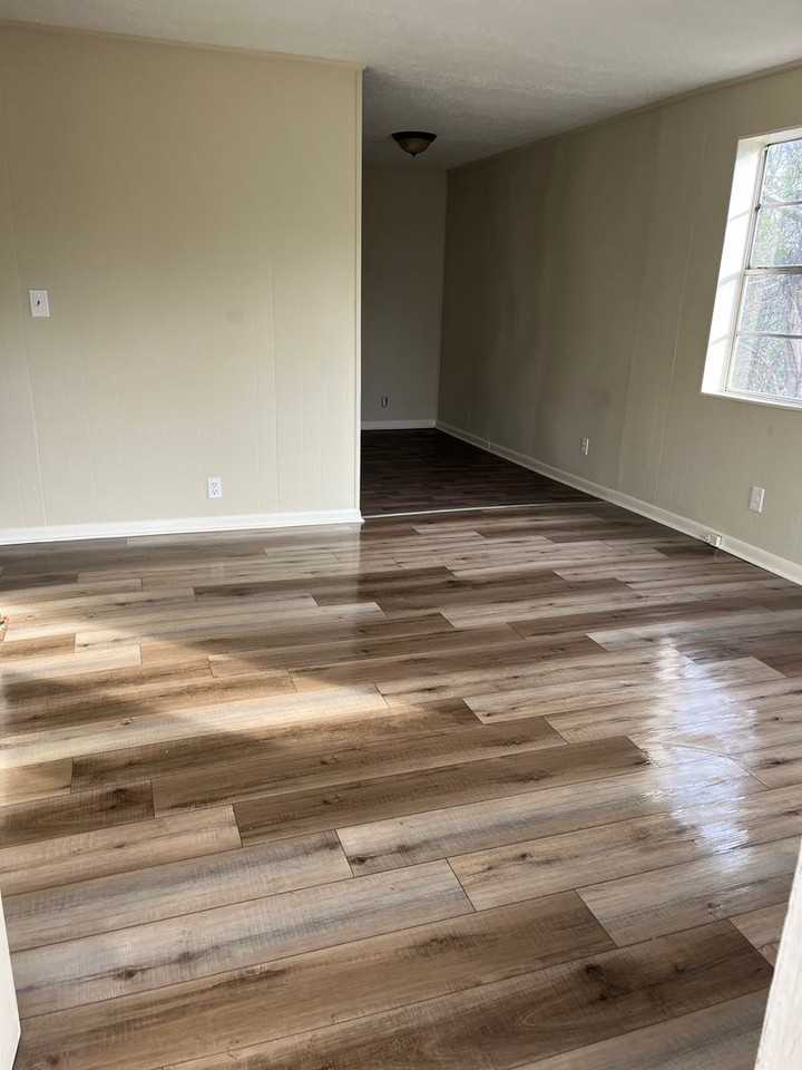 33 Crestview St S - Photo 2 of 4