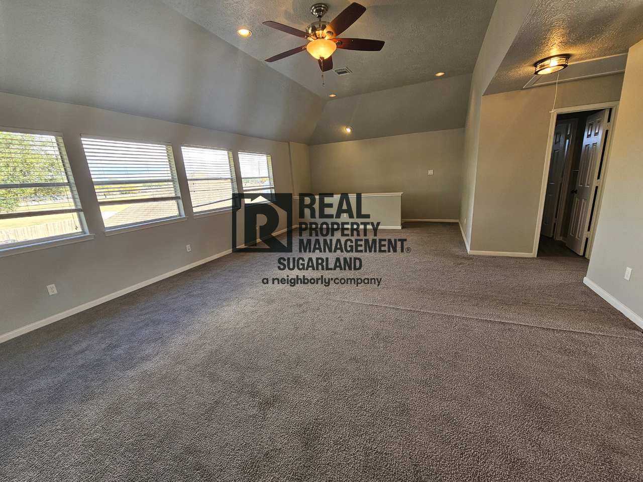 14418 Ardwell Dr - Photo 6 of 39