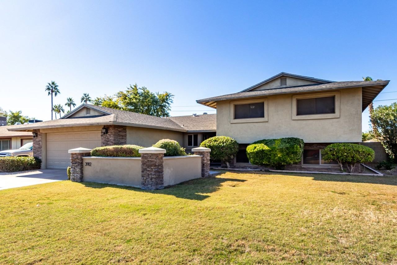 3912 S Elm St - Photo 4 of 41