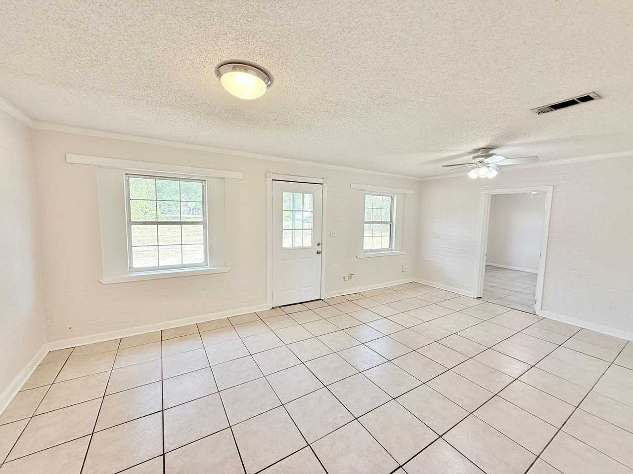 4716 W Spencer Field Rd - Photo 2 of 12