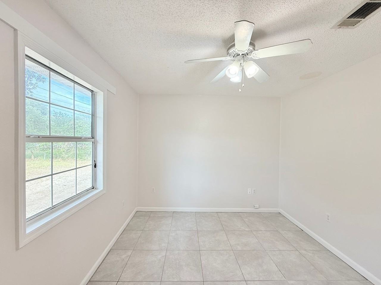 4716 W Spencer Field Rd - Photo 5 of 12