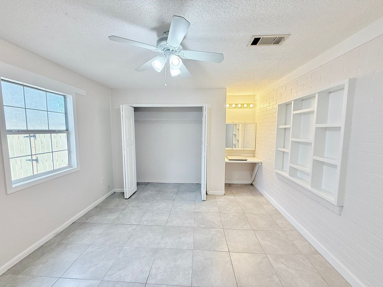 4716 W Spencer Field Rd - Photo 6 of 12