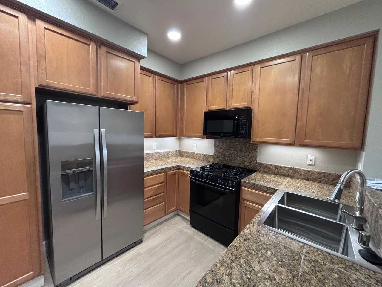 1138 Wabesco Pl - Photo 5 of 16