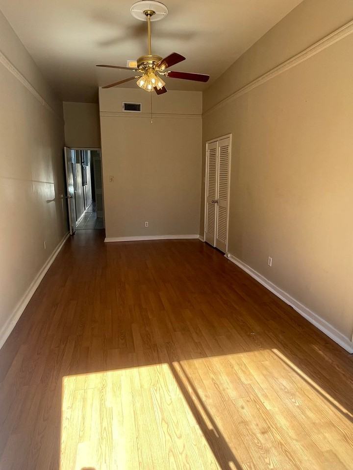 5516 5516 - 5518 Perrier Street - 5516 #5516 - Photo 4 of 10