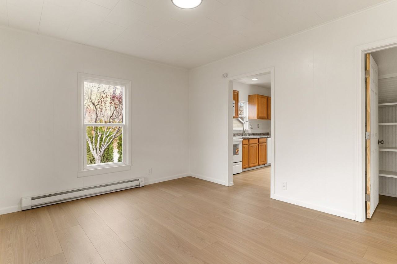 3847 Mckee Ln - Photo 3 of 14