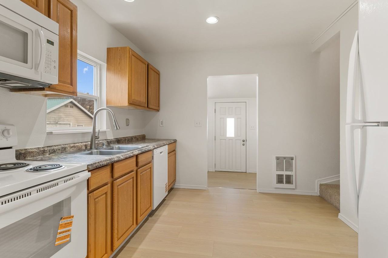 3847 Mckee Ln - Photo 5 of 14