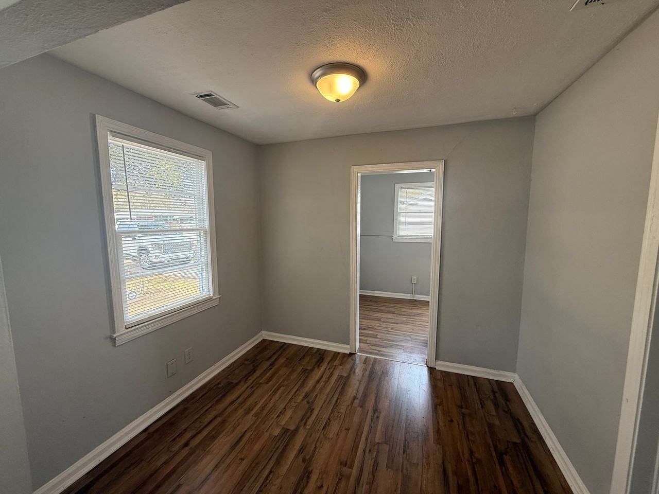 2348 S Lumpkin Rd - Photo 7 of 20