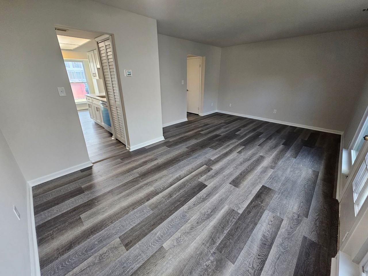 1026 Smoke Tree Ln - Photo 7 of 16