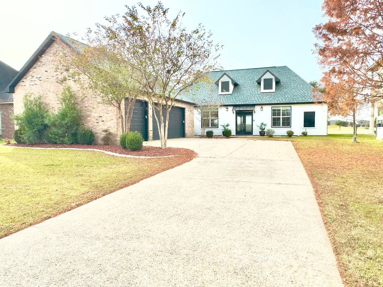 6157 Breeze Point Dr - Photo 2 of 33