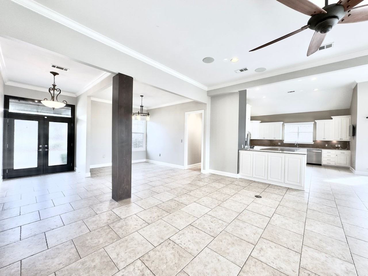 6157 Breeze Point Dr - Photo 4 of 33