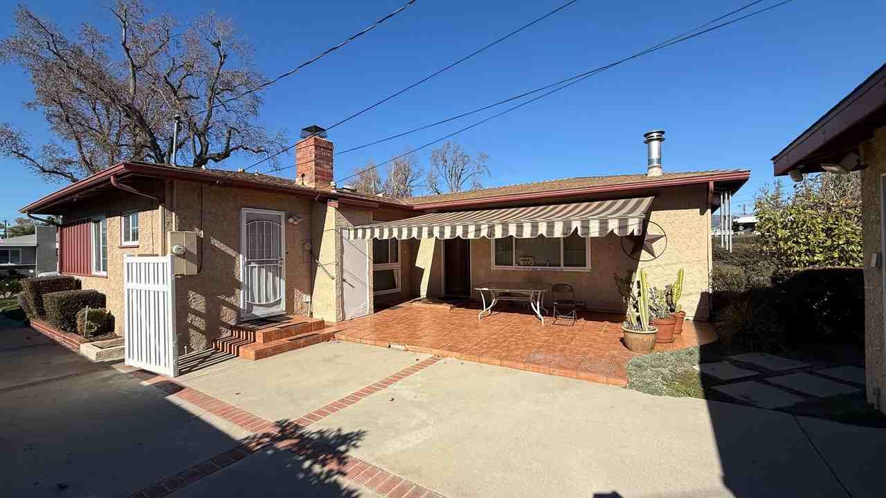 4408 N Glenfinnan Ave - Photo 4 of 8