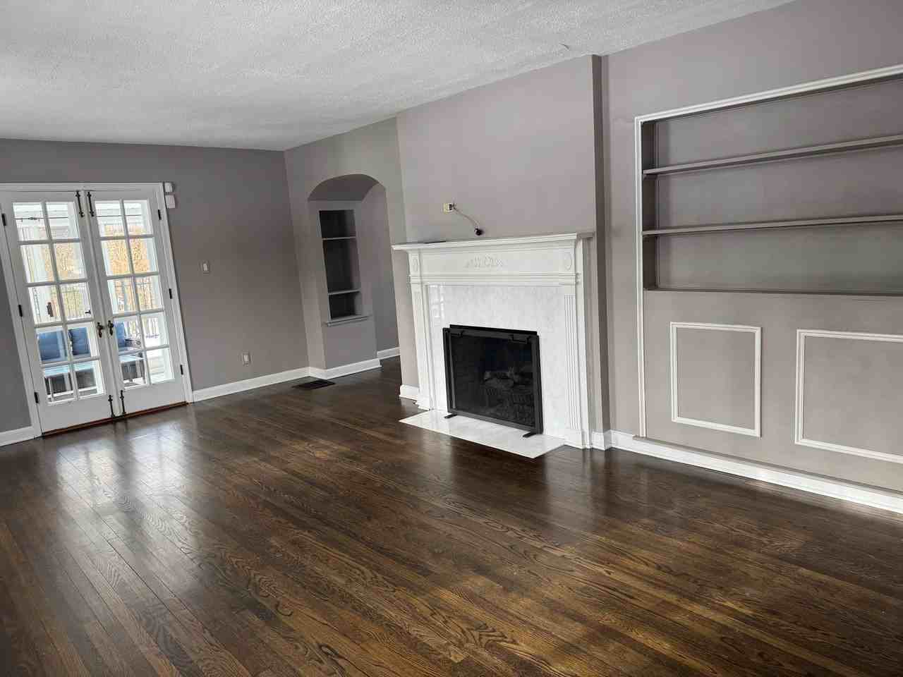 1488 Essex Rd - Photo 4 of 28