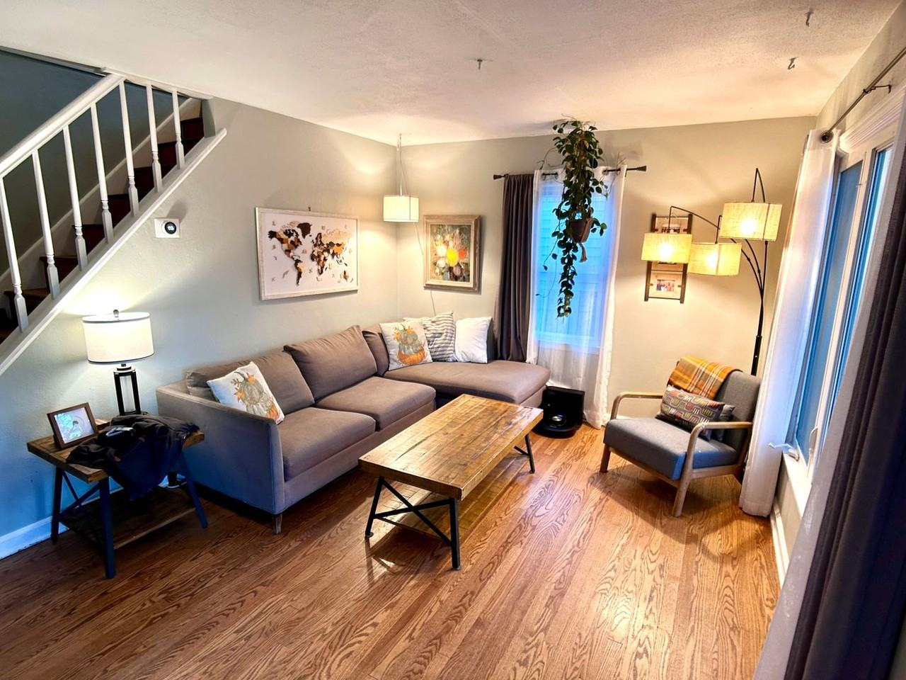 300 N 90th St - Photo 3 of 13