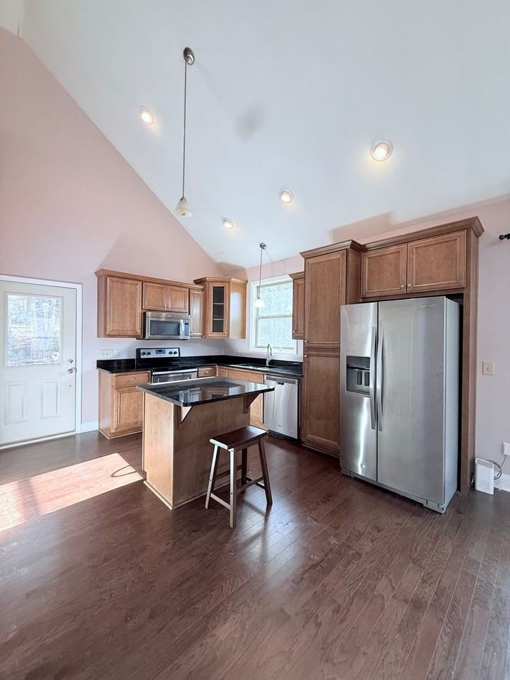 1747 Duncan Bridge Rd - Photo 3 of 27