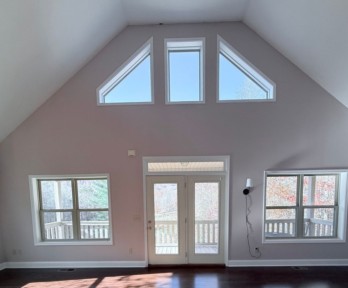 1747 Duncan Bridge Rd - Photo 5 of 27