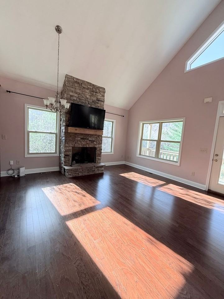 1747 Duncan Bridge Rd - Photo 7 of 27