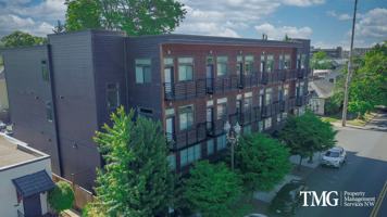 featured image of 1901 Broadway St