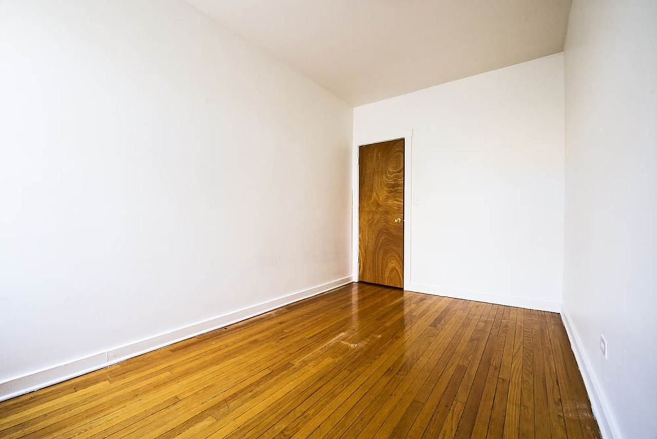 7417-25 S Phillips 2444 E 74th Place Chicago, IL 60649 - Photo 5 of 21