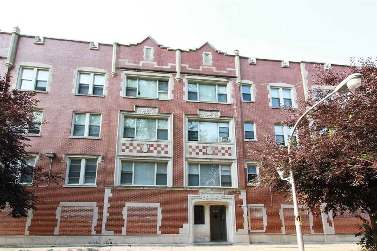 7801 S Saginaw 2647 - Photo 6 of 11