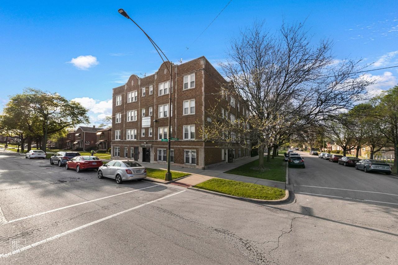 9244 S Saginaw 2626 E 93rd Chicago, IL 60617 - Photo 6 of 27
