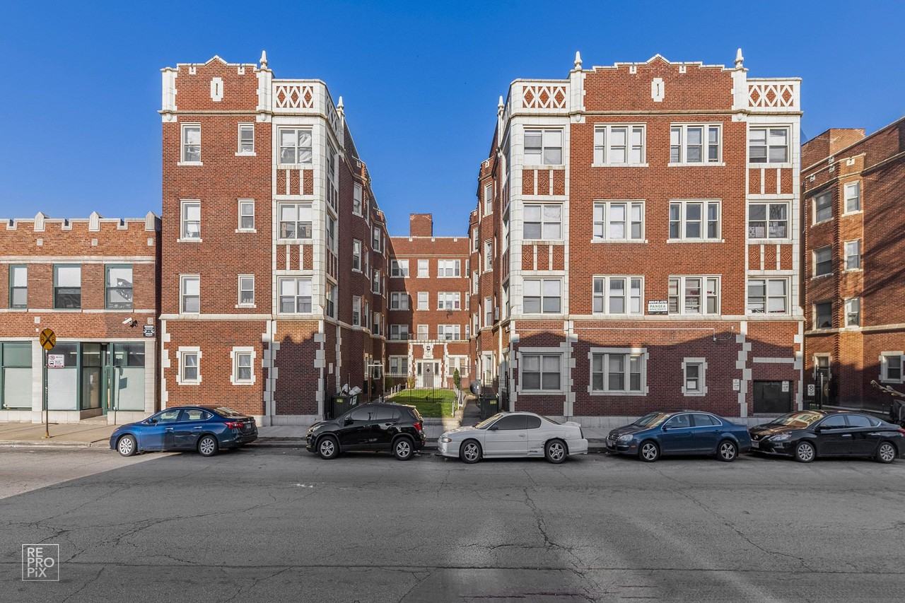 7131-45 S Yates Blvd Chicago, IL 60649 - Photo 2 of 22