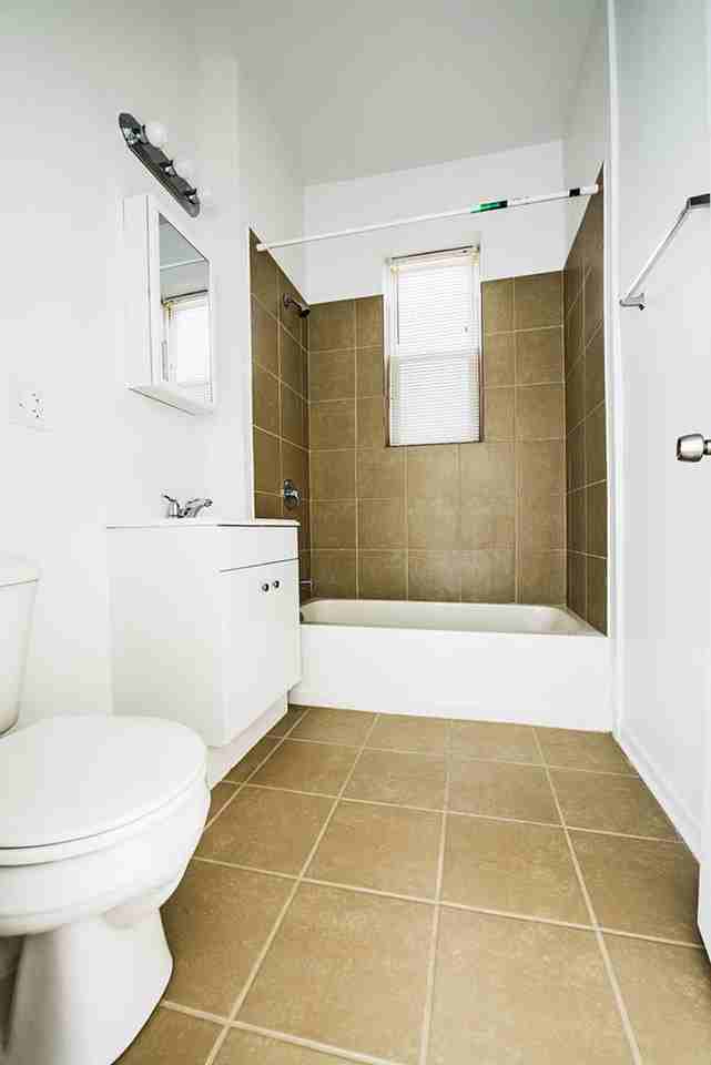 3560-64 W Cermak Rd 2151-57 S Central Chicago, IL 60623 - Photo 4 of 31