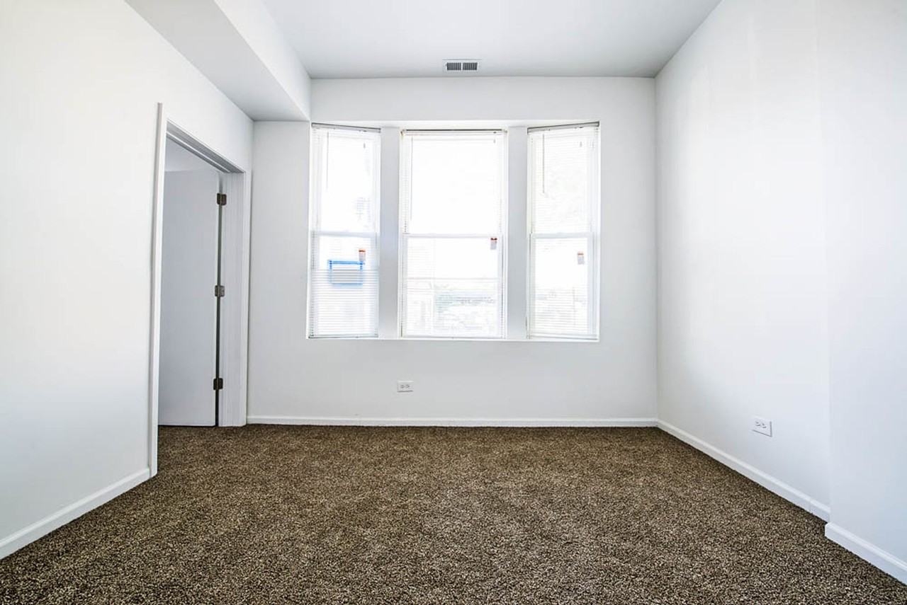 3560 W Cermak - Photo 6 of 25