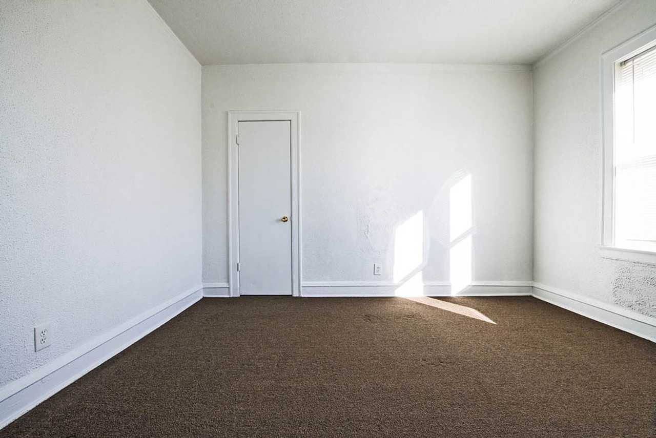 8056 S Drexel Ave Chicago, IL 60619 - Photo 6 of 20