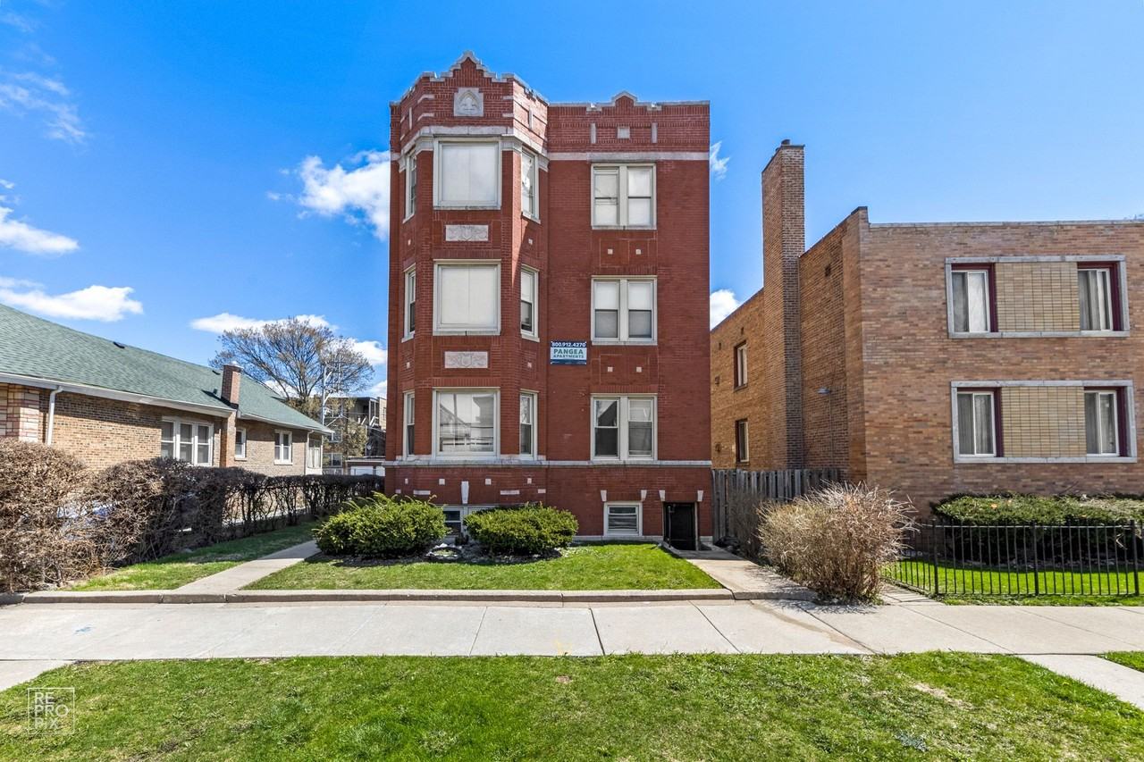 7953 S Wolcott Ave Chicago, IL 60620 - Photo 3 of 14