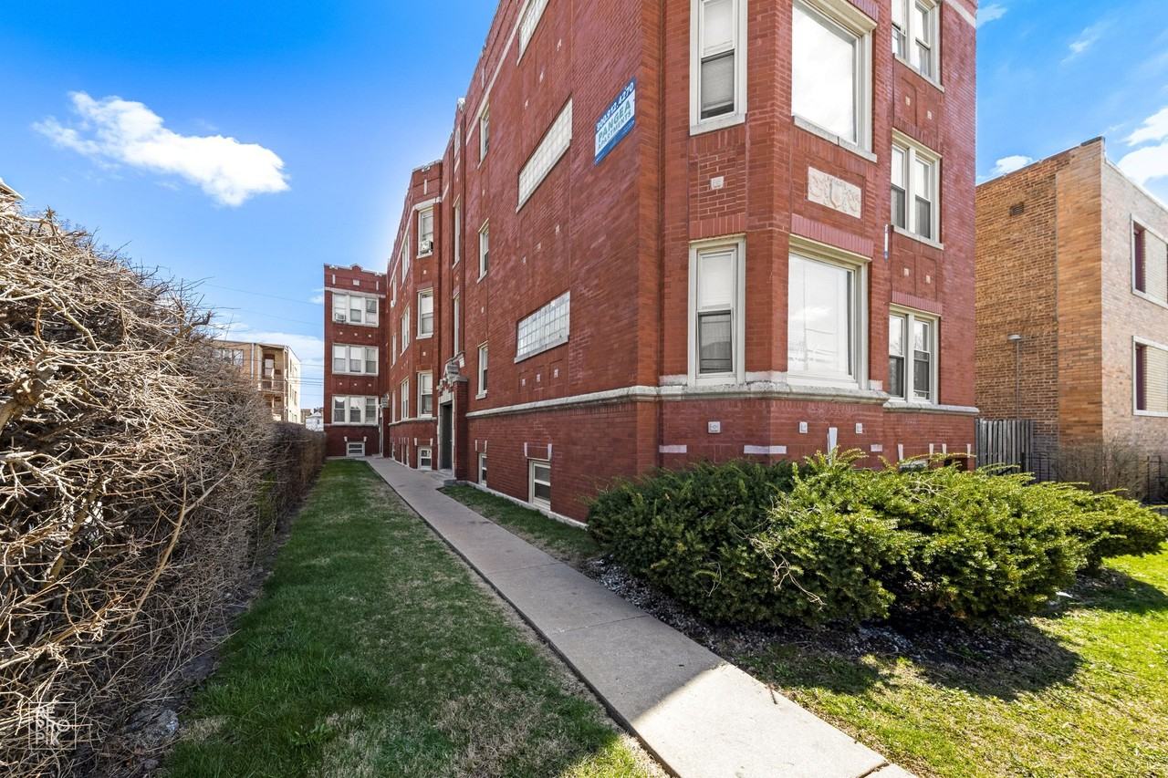 7953 S Wolcott Ave Chicago, IL 60620 - Photo 5 of 14