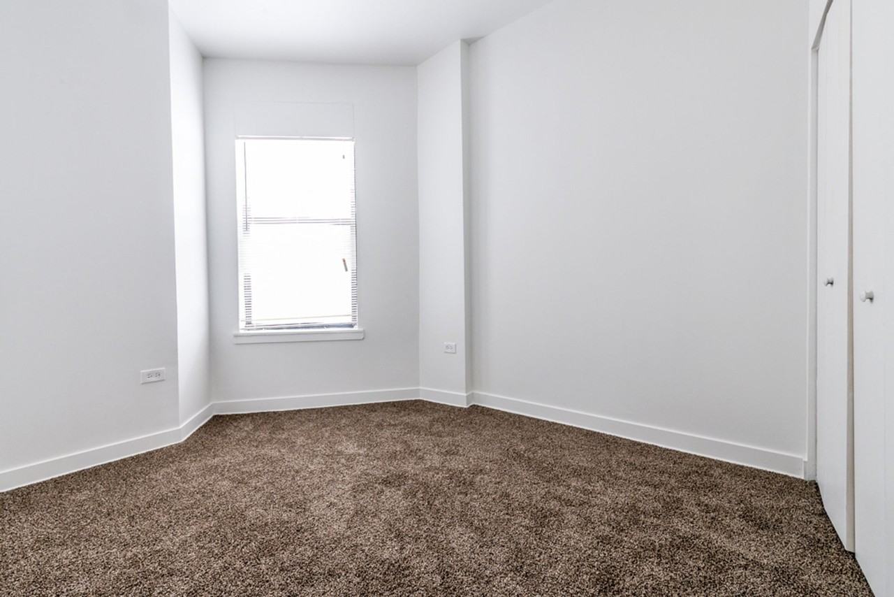 9001 S Commercial Ave Chicago, IL 60617 - Photo 5 of 23