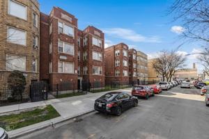 featured image of 7120 S East End Ave