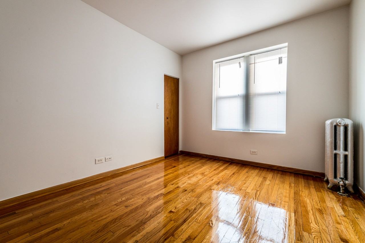 7612 S Kingston Chicago, IL 60649 - Photo 7 of 22