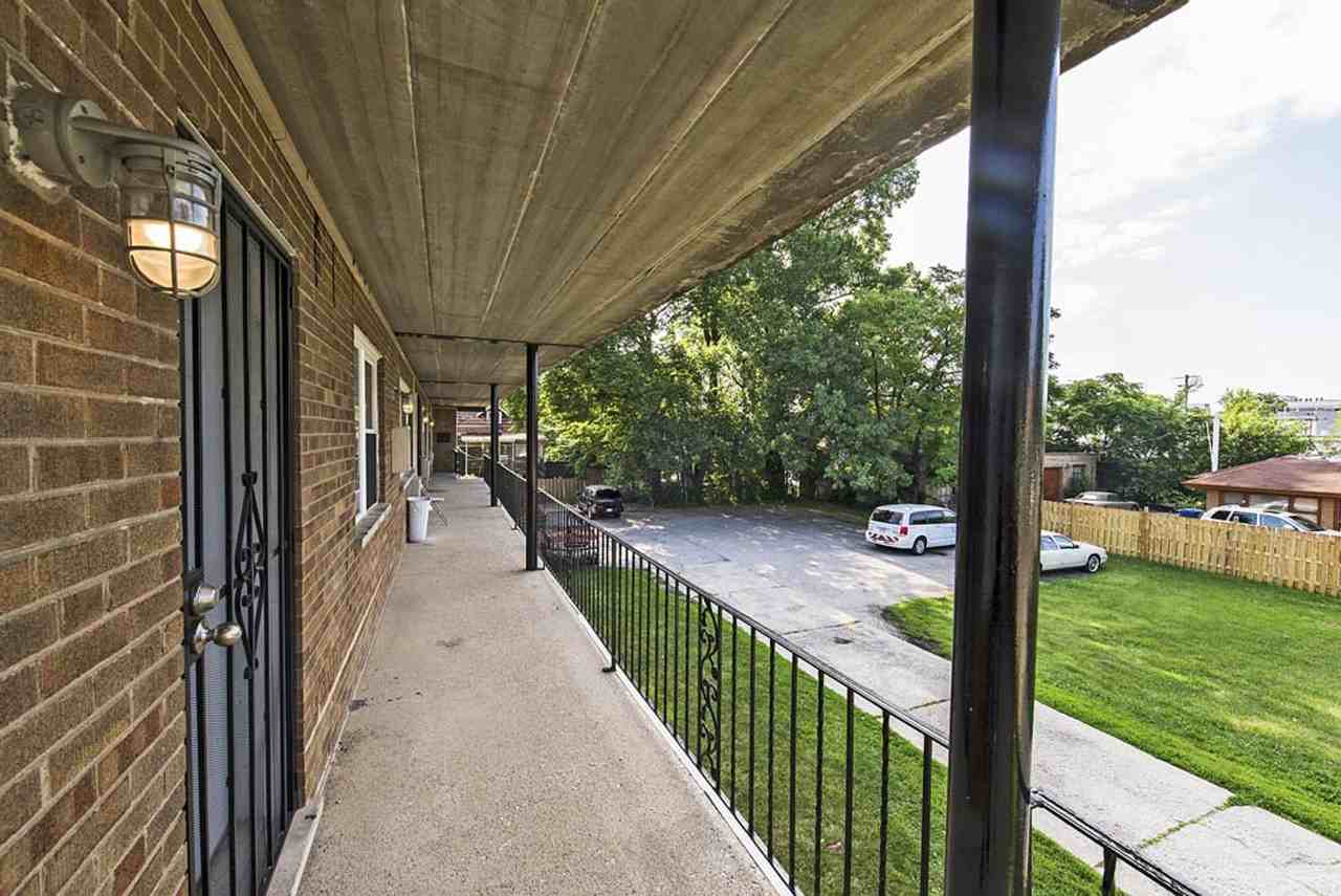 2109 S 5th Ave Maywood, IL 60153 - Photo 2 of 26