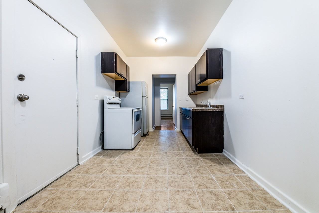 4653 W Jackson Blvd - Photo 4 of 24