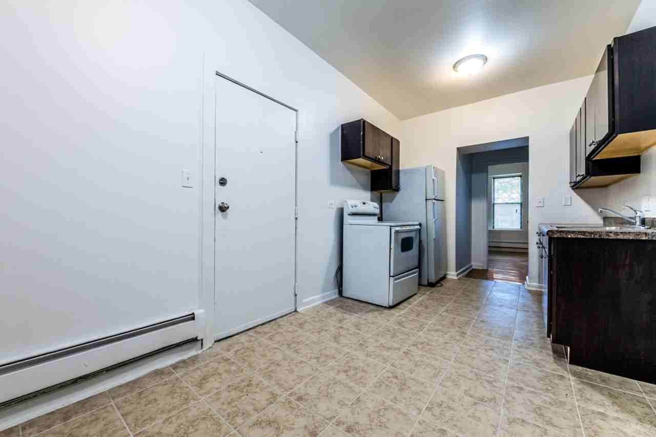4653 W Jackson Blvd - Photo 5 of 24