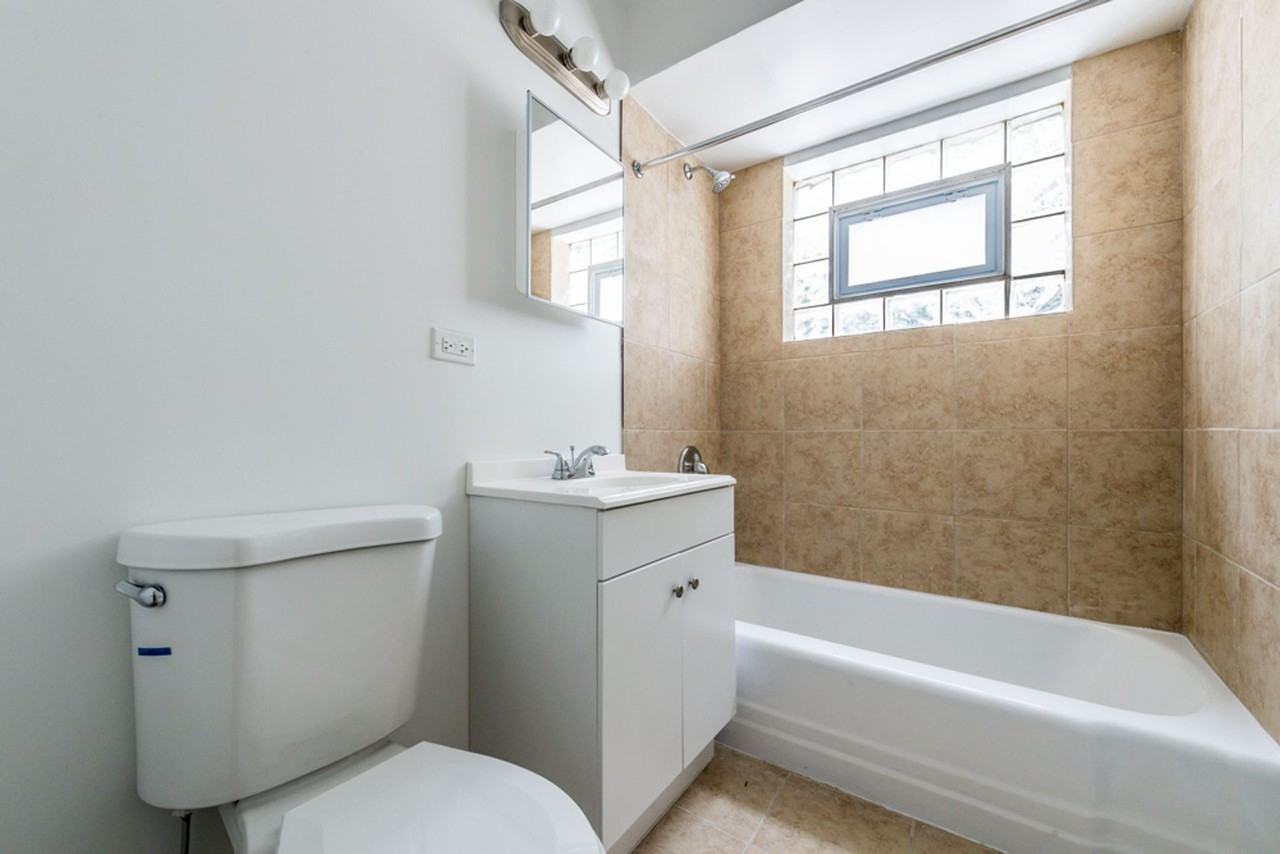 s8855-8857 S Cottage Grove Ave Chicago, IL 60619 - Photo 2 of 22