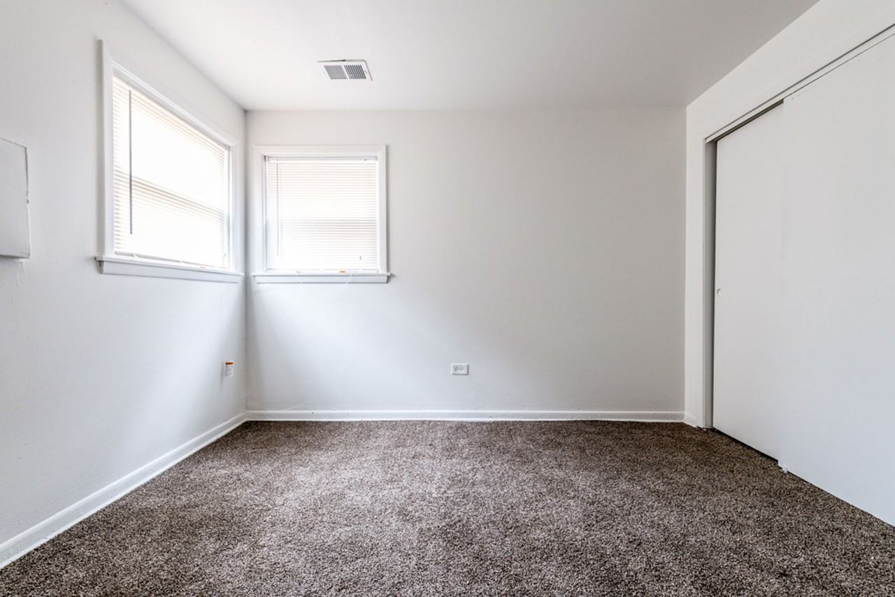 s8855-8857 S Cottage Grove Ave Chicago, IL 60619 - Photo 4 of 22